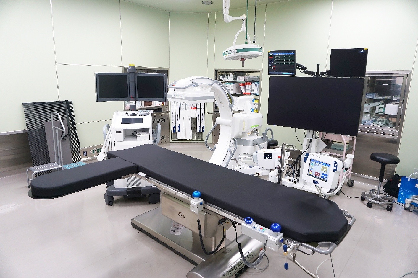 Cアーム撮影装置